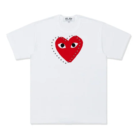 プレイ 半袖Tシャツ 赤ハートのプリント×スタッズ（ホワイト）