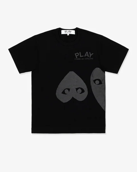 プレイ 半袖Tシャツ 黒地に黒いハートとロゴ（ブラック）