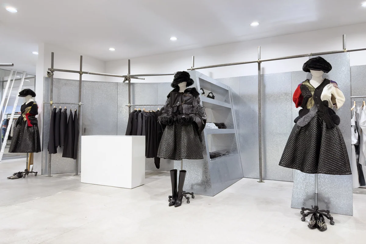 DOVER STREET MARKET GINZAのJUNYA WATANABEの売り場（6F）