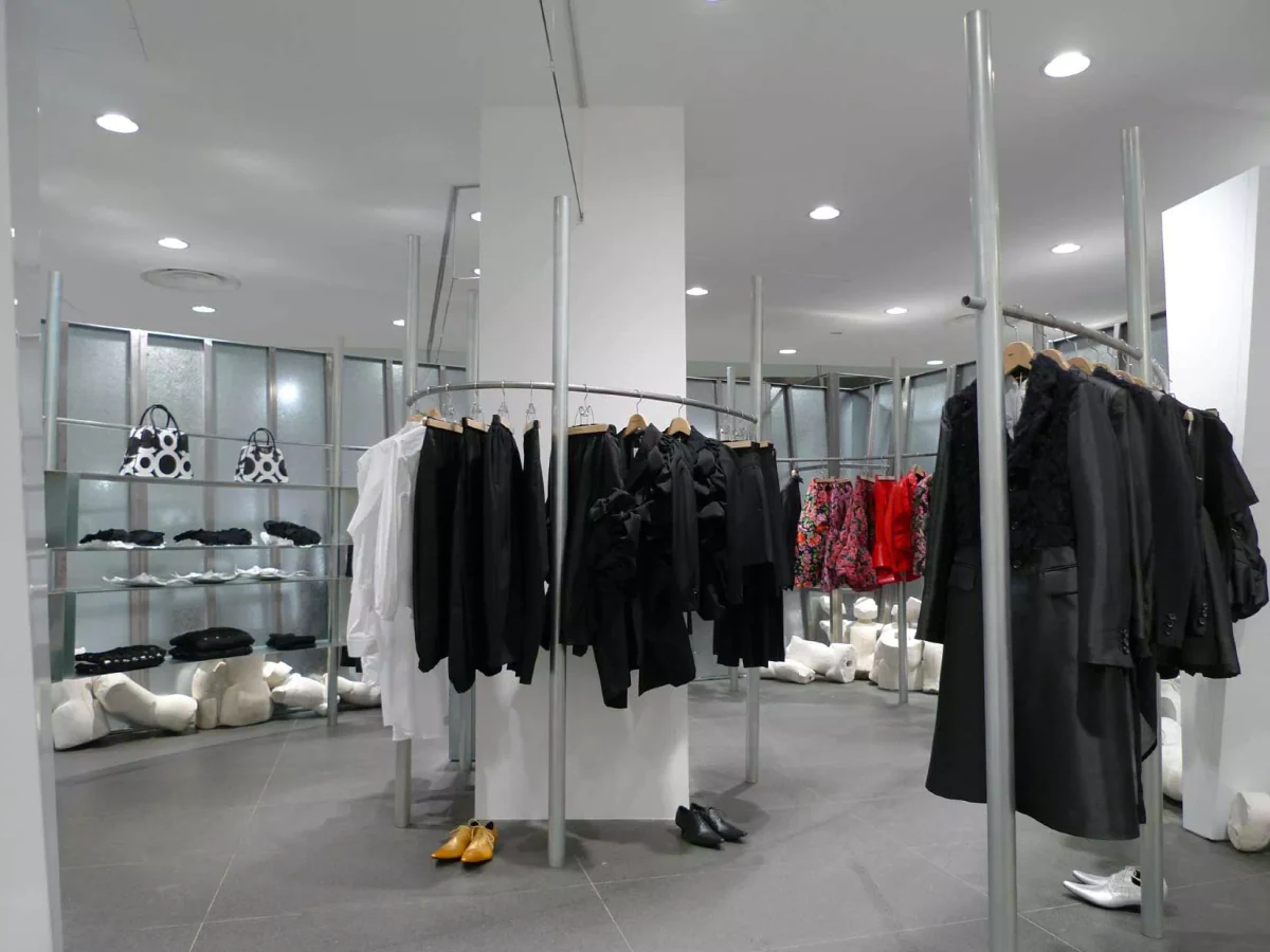 コムデギャルソン青山店（2023年春夏） 1