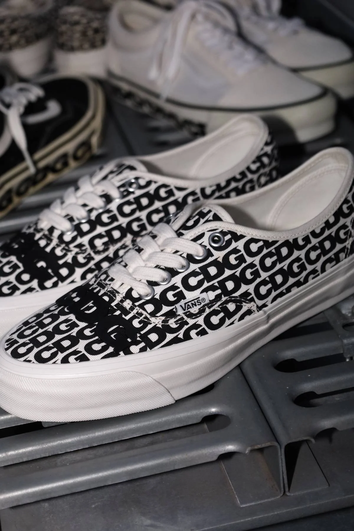 OTW by Vansとの「AUTHENTIC」