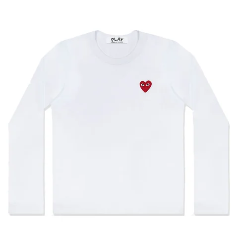 プレイ 長袖Tシャツ 赤ハート（ホワイト）