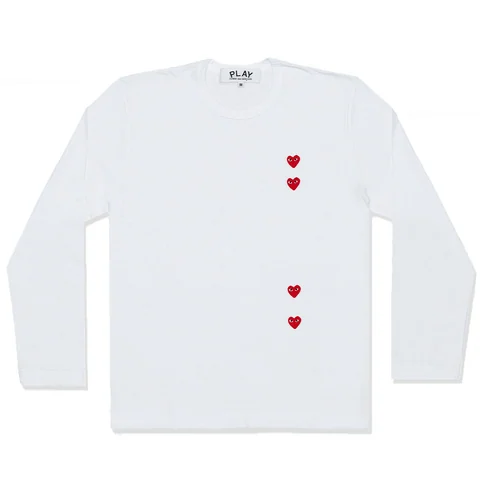 プレイ 長袖Tシャツ 小さい赤ハート4つ（ホワイト）