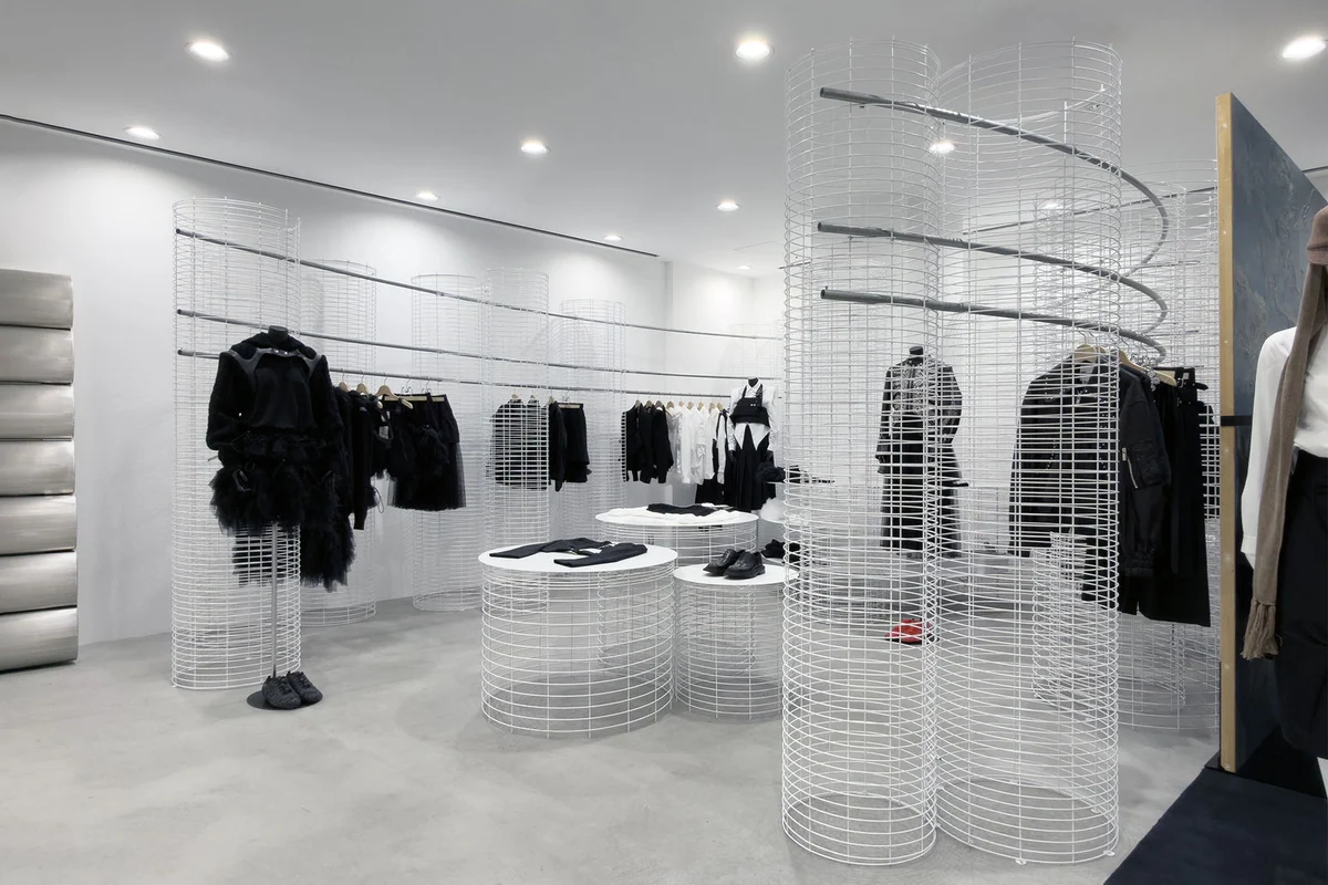 DOVER STREET MARKET GINZAのnoir kei ninomiyaの売り場（5F）