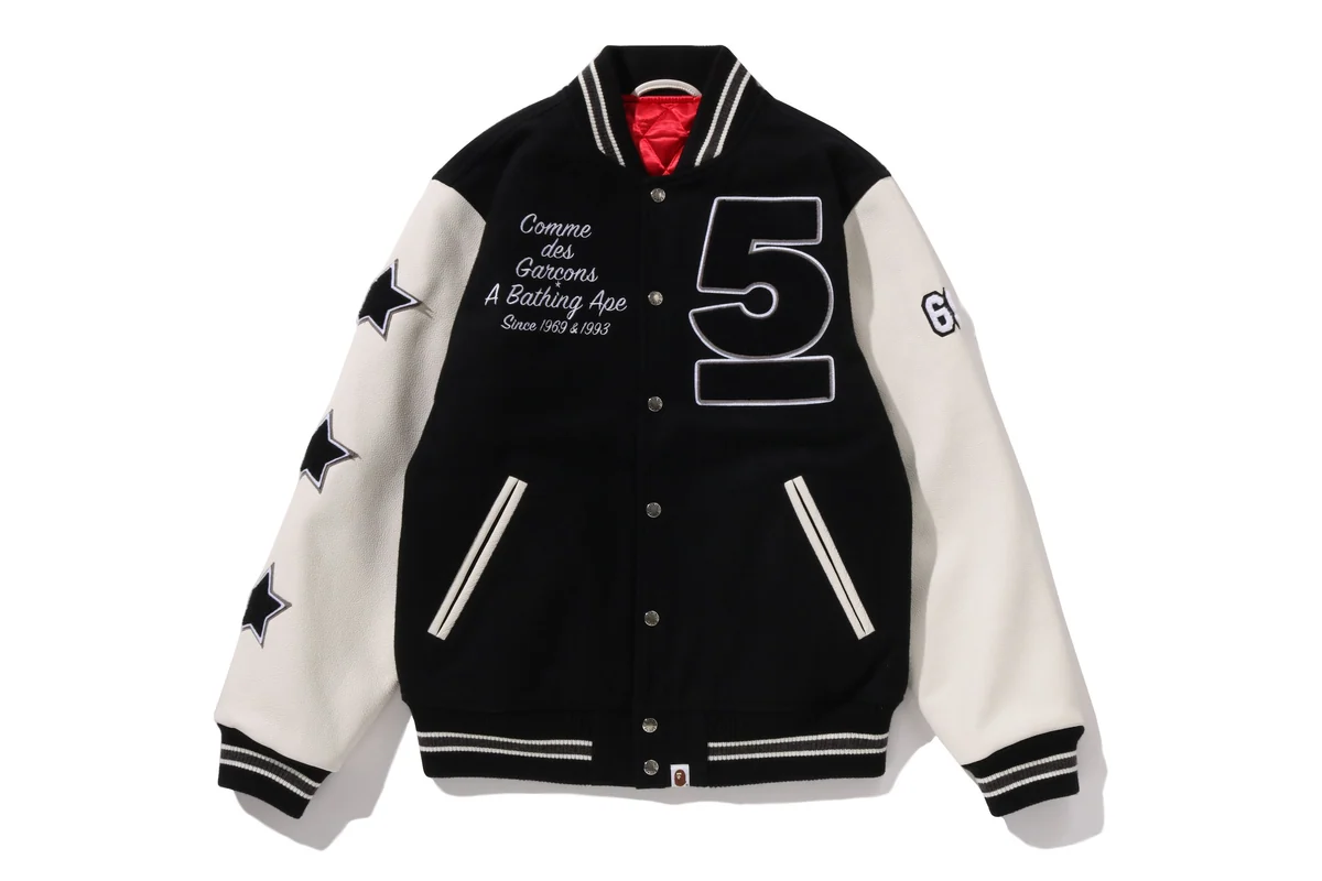 BAPE®公式サイトのニュースページに掲載された、5周年記念コレクション第2弾のバーシティジャケット。