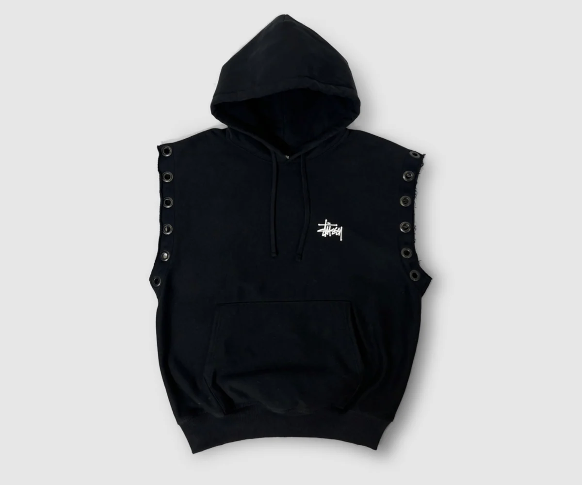 フーディー 66,000円（前面）
