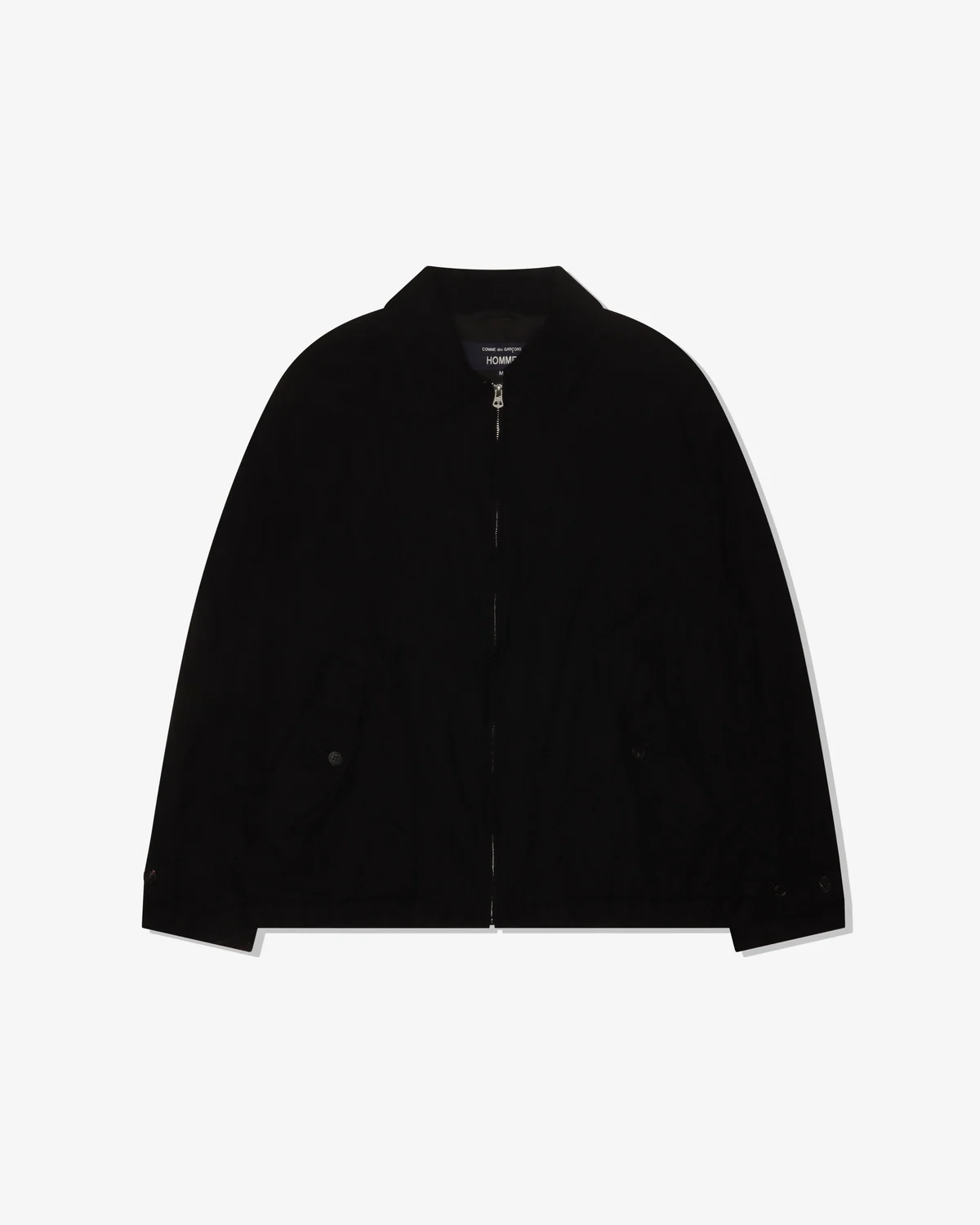 製品縮絨をかけた黒いウールサージのジップアップジャケット
