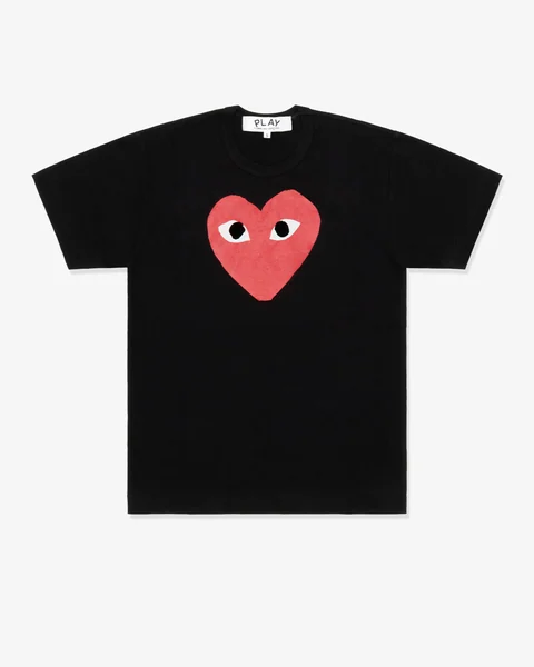 プレイ 半袖Tシャツ 黒地に赤い大きなハート（ブラック）