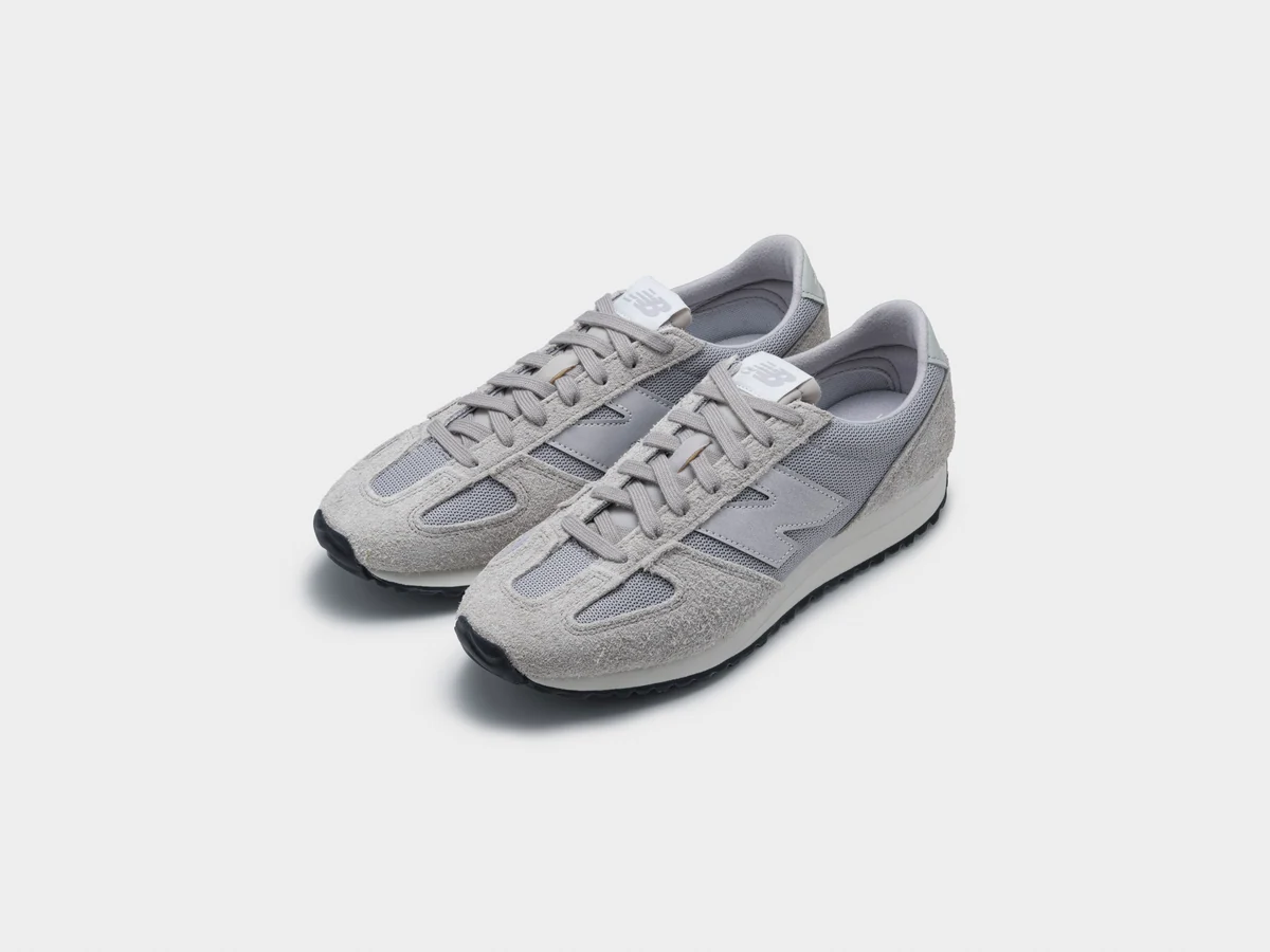 471（グレー） 30,800円
