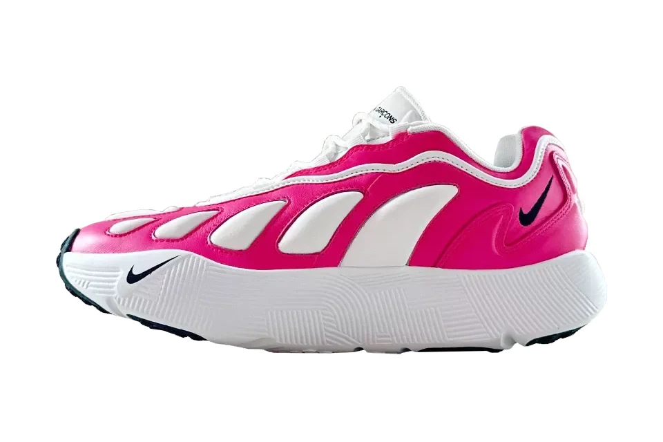 HOMME PLUS × NIKEの2025 SS掲載写真。2013〜2025年の記録からの1例。