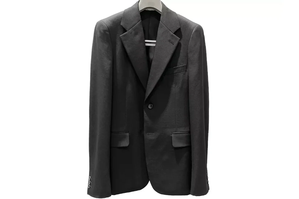 HOMME PLUS — 2021〜2023年の期中企画と新型スーツの記録