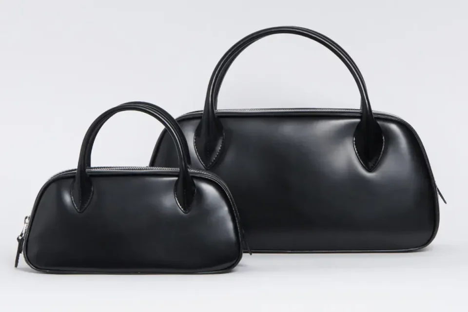 COMME des GARÇONS レザーハンドバッグ — 2024年の掲載記録